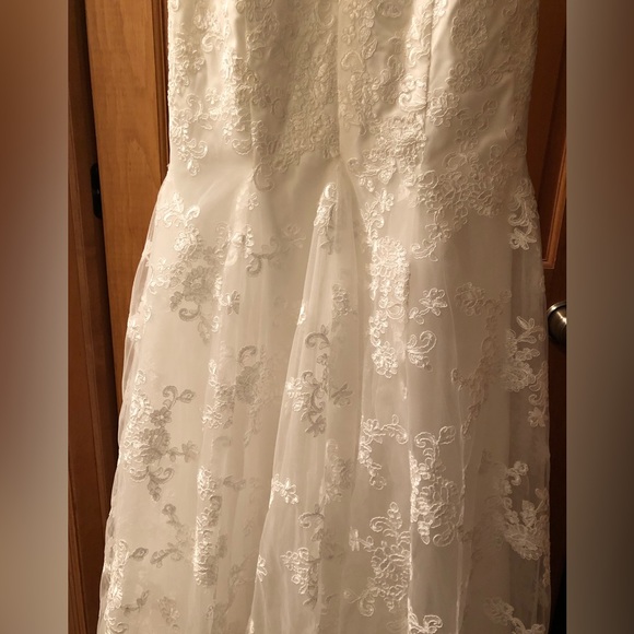 Mermaid Wedding Dress - Picture 4 of 11